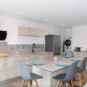 Stunning T4 Musardiere Appartement